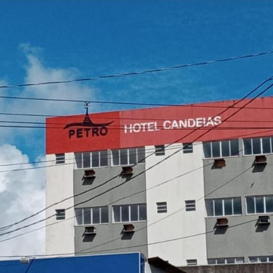 Petro Hotel Candeias Candeias  Екстериор снимка
