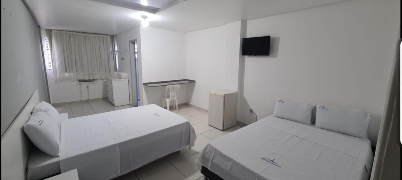 Petro Hotel Candeias Candeias  Екстериор снимка