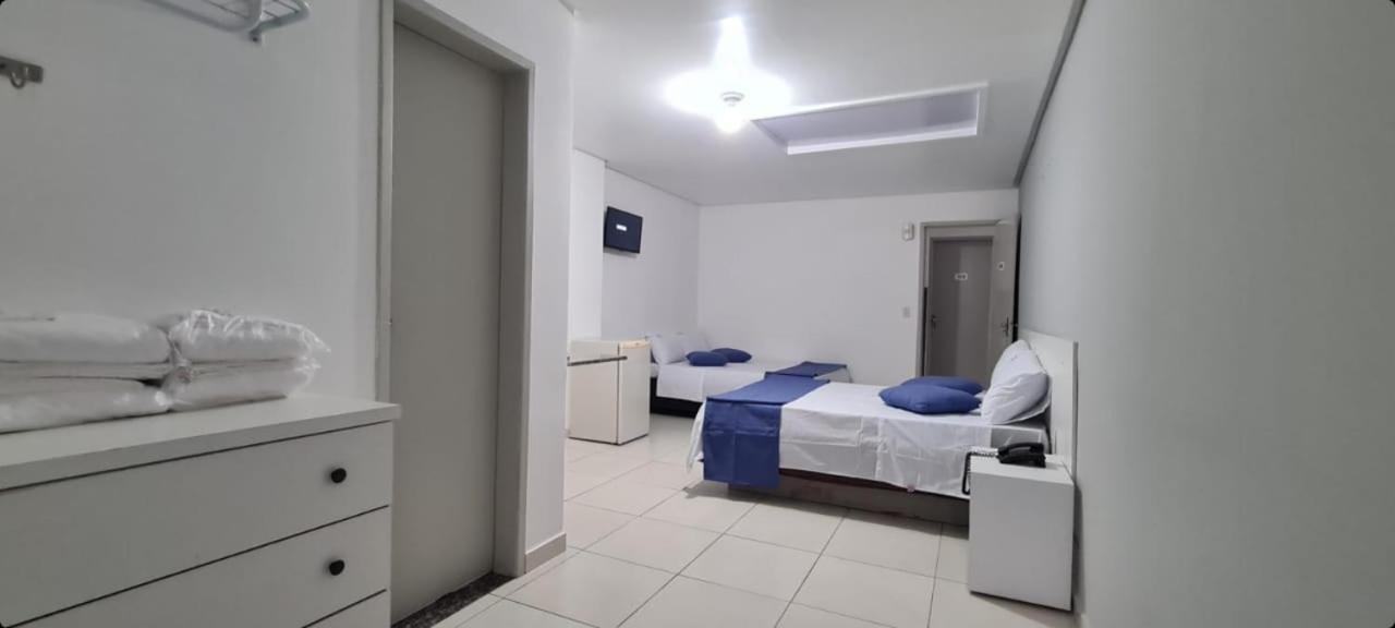 Petro Hotel Candeias Candeias  Екстериор снимка